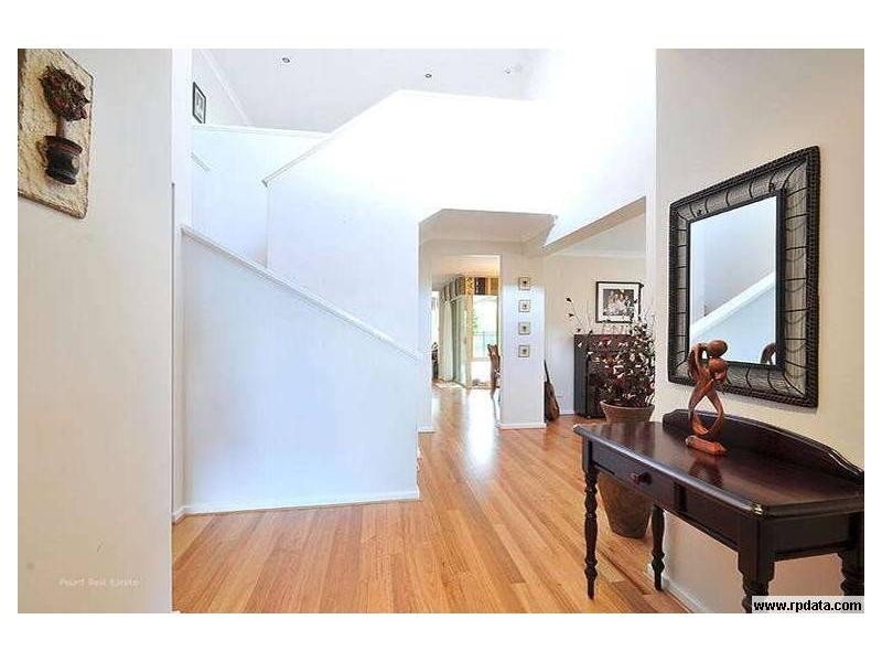4 Whistler Court, Ellenbrook WA 6069