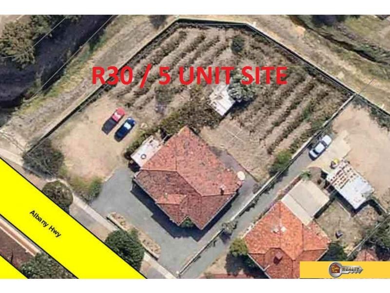 2008 Albany Hwy, Maddington WA 6109