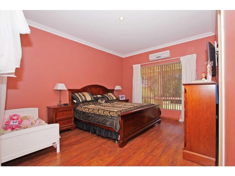 151 Ashmere Drive, Bullsbrook WA 6084