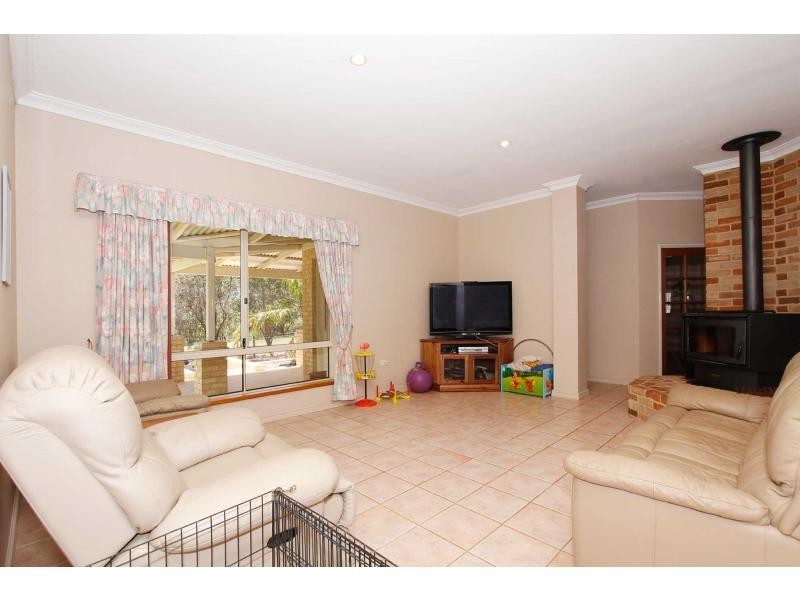 151 Ashmere Drive, Bullsbrook WA 6084