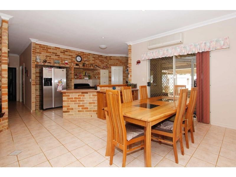 151 Ashmere Drive, Bullsbrook WA 6084