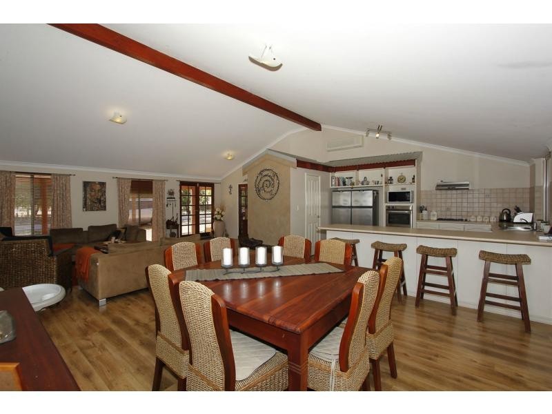 174 Coventry Cross, Bullsbrook WA 6084