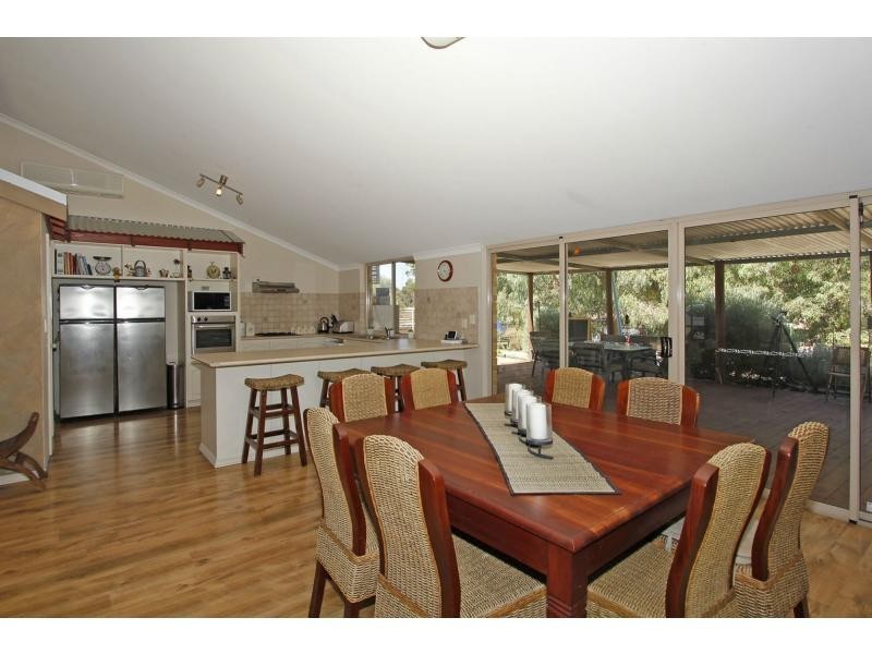 174 Coventry Cross, Bullsbrook WA 6084