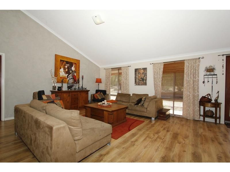 174 Coventry Cross, Bullsbrook WA 6084