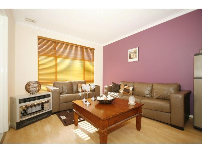 8 Ackmar Way, Swan View WA 6056