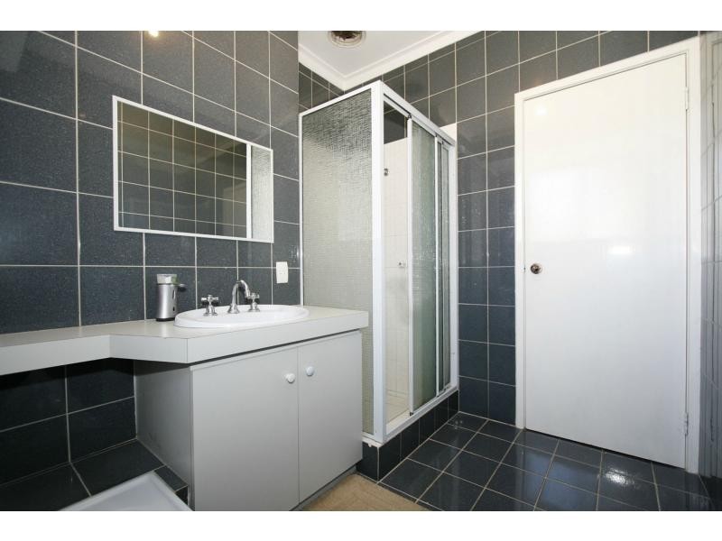 8 Ackmar Way, Swan View WA 6056