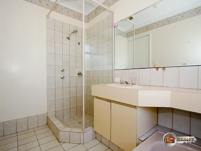 16 Burton Retreat, Stratton WA 6056