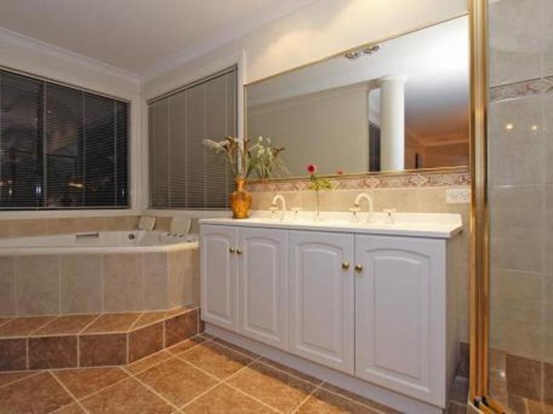 Helena Valley WA 6056