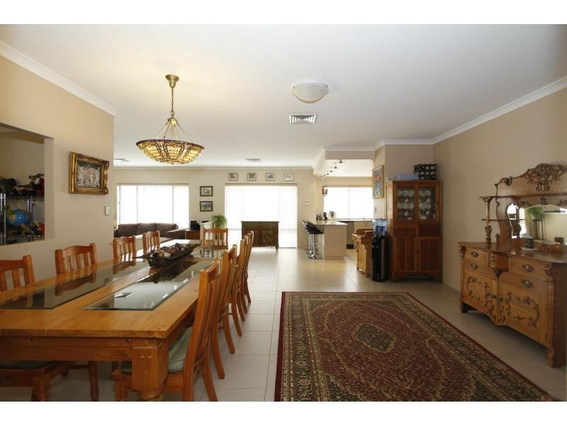 9 Coolidge Gardens, Tapping WA 6065