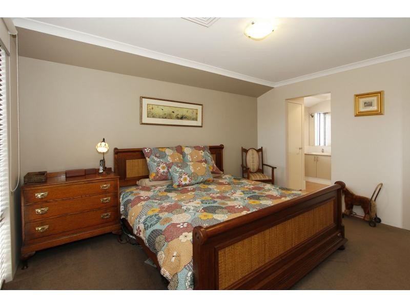 9 Coolidge Gardens, Tapping WA 6065