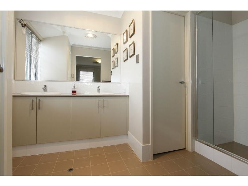 9 Coolidge Gardens, Tapping WA 6065