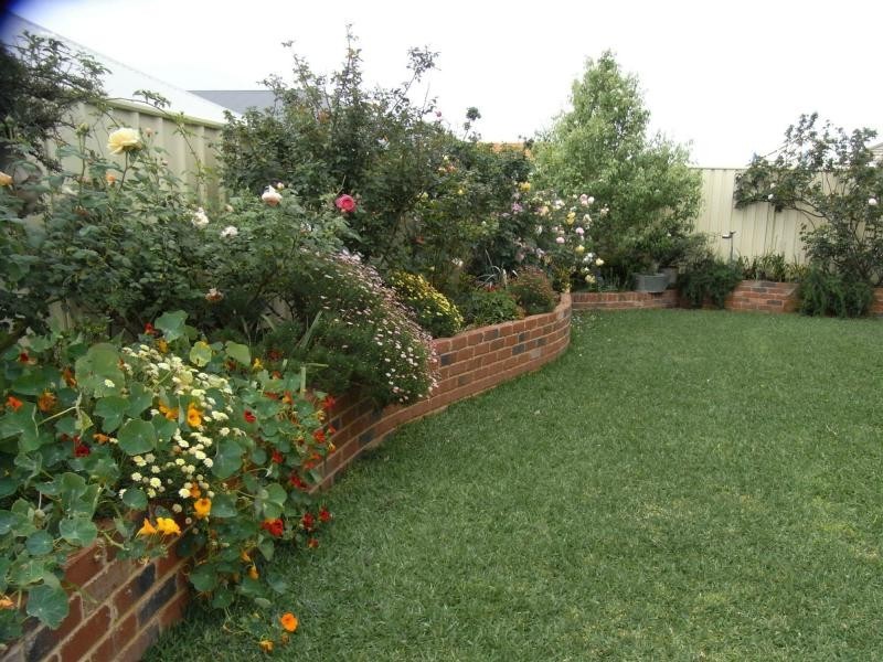 9 Coolidge Gardens, Tapping WA 6065