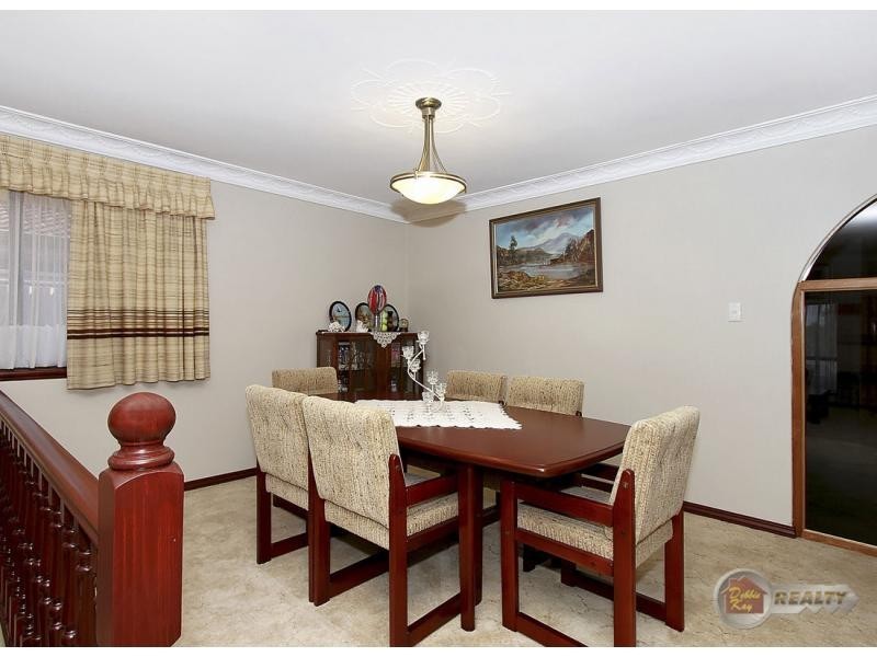 14 Brownfield Drive, Swan View WA 6056