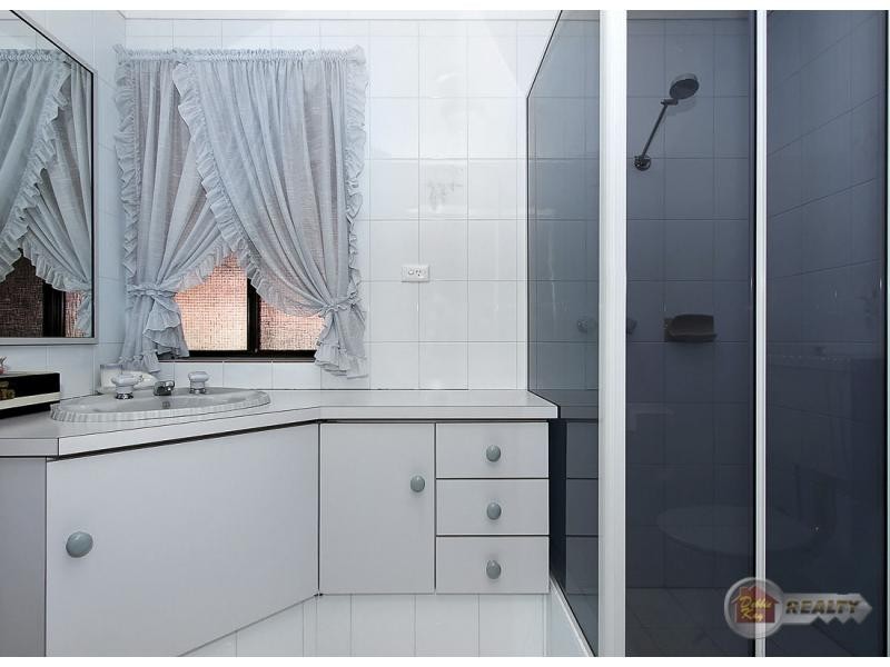 14 Brownfield Drive, Swan View WA 6056