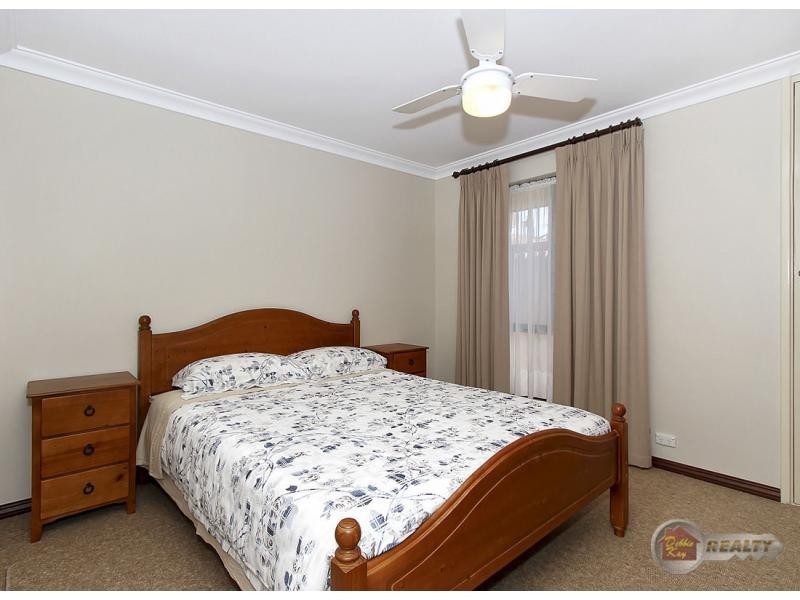 14 Brownfield Drive, Swan View WA 6056