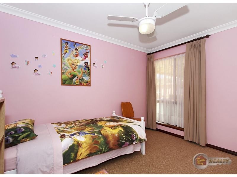 14 Brownfield Drive, Swan View WA 6056