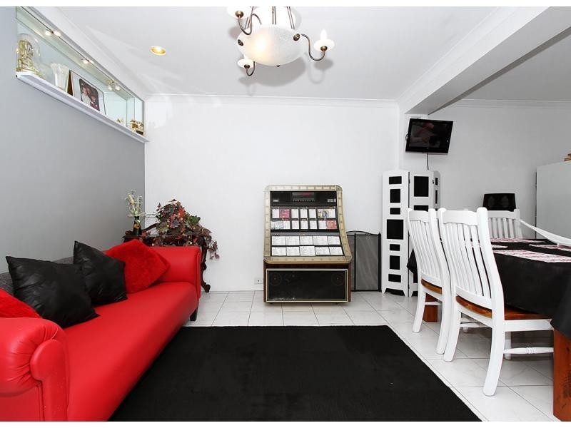 201 Gooseberry Hill Rd, Maida Vale WA 6057