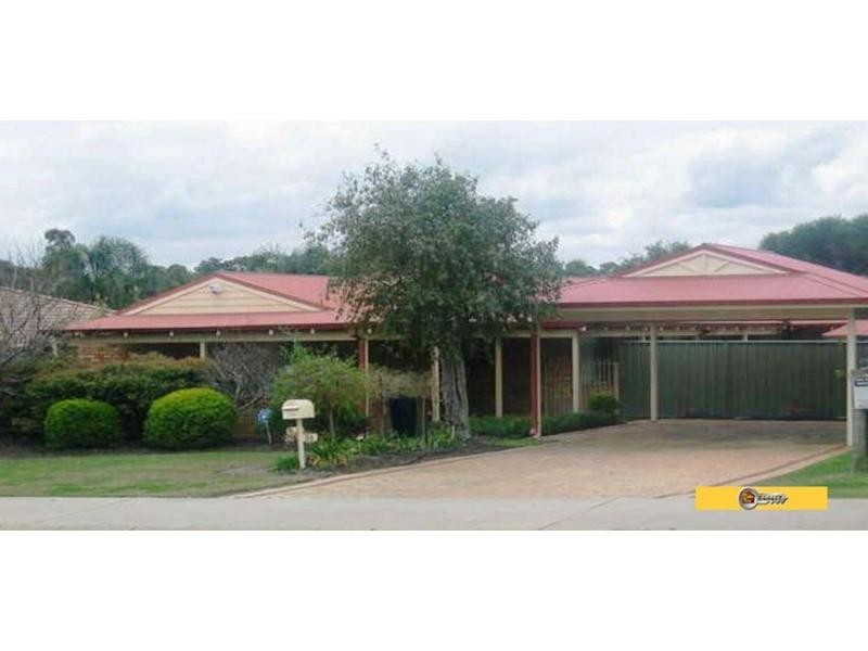 68 Balfour Road, Swan View WA 6056