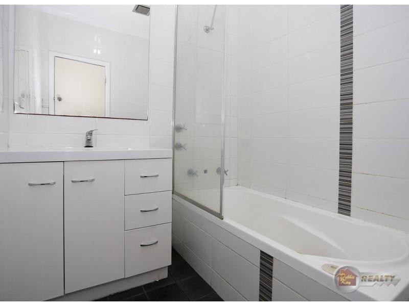 24 Brathwaite Road, Lockridge WA 6054