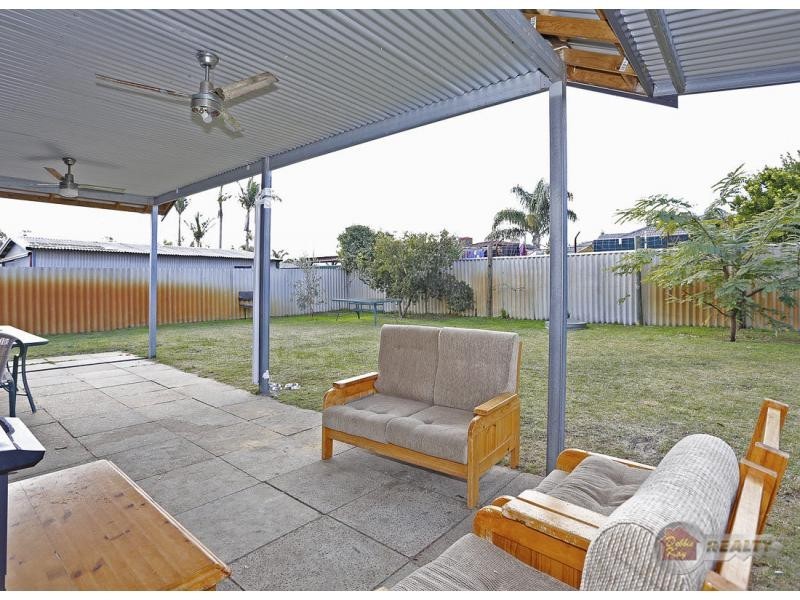 24 Brathwaite Road, Lockridge WA 6054