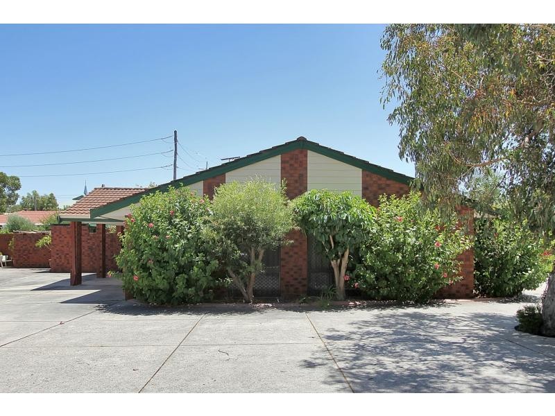 Unit 2/42 Walkington Way, Belvista Court, Eden Hill WA 6054