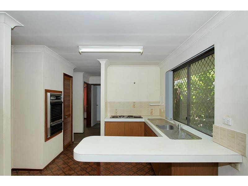 Unit 2/42 Walkington Way, Belvista Court, Eden Hill WA 6054