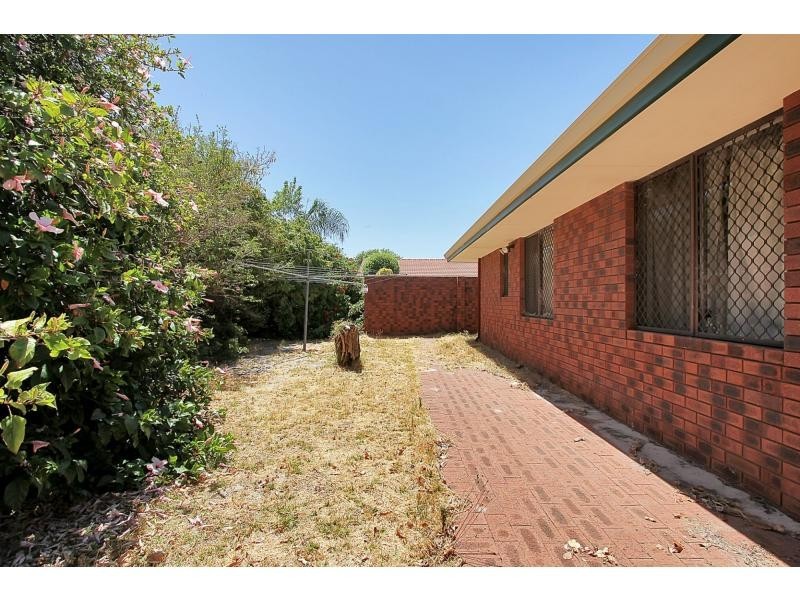 Unit 2/42 Walkington Way, Belvista Court, Eden Hill WA 6054