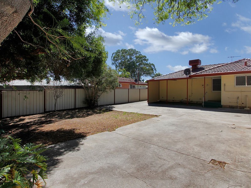 51 Sturtridge Road, Lockridge WA 6054