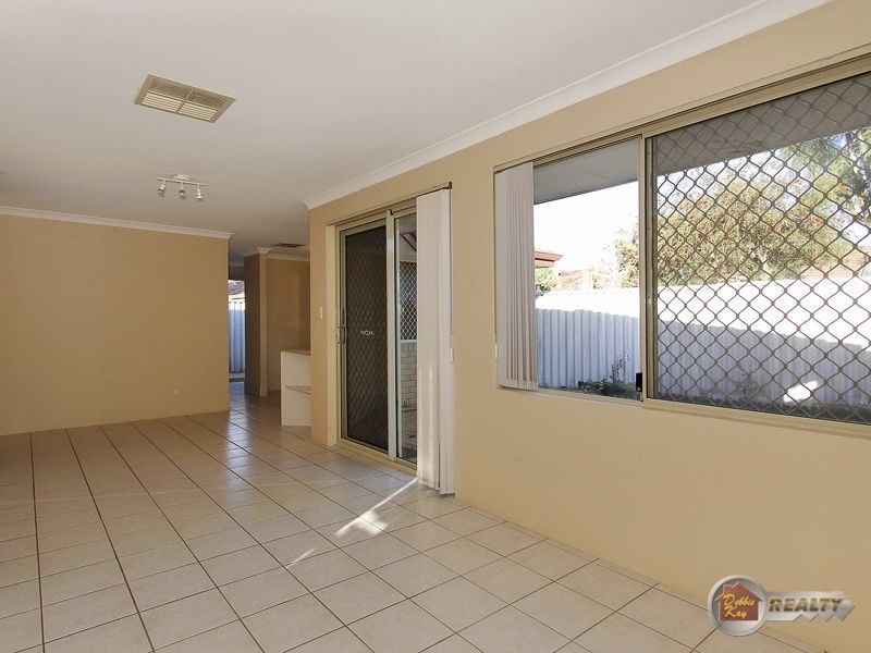 296B Grand Prom, Dianella WA 6059
