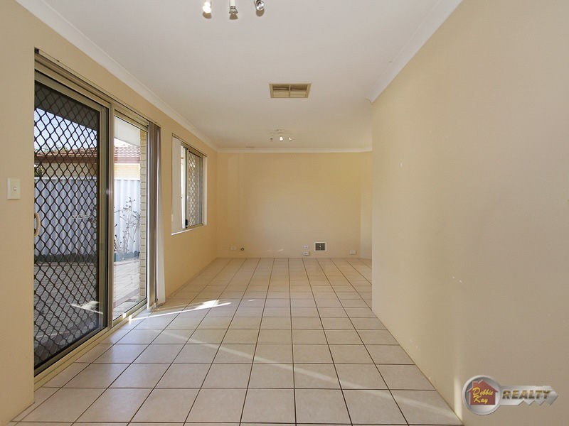 296B Grand Prom, Dianella WA 6059