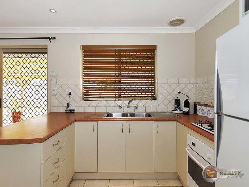 6 St Lawrence Drive, Beechboro WA 6063