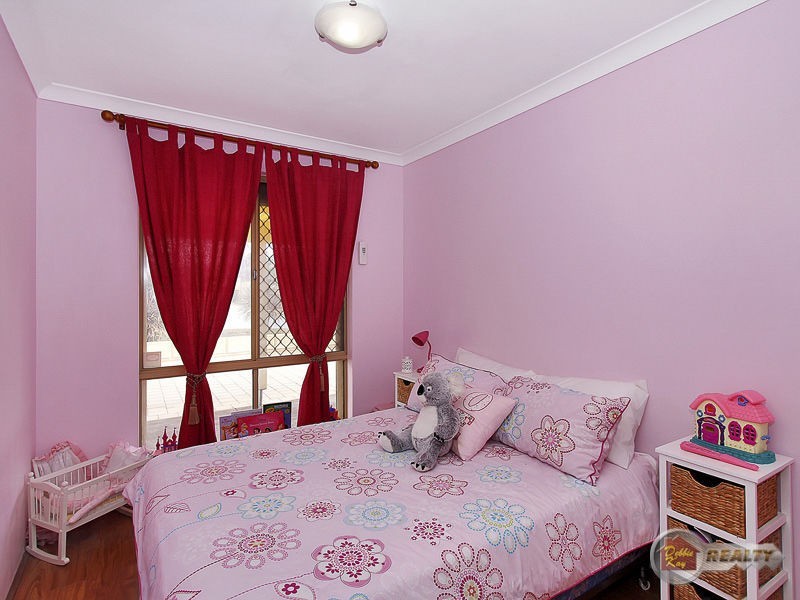 6 St Lawrence Drive, Beechboro WA 6063