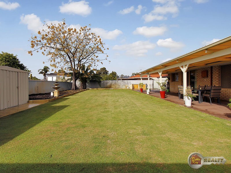 6 St Lawrence Drive, Beechboro WA 6063