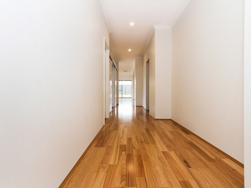 20 Flaxen Street, THE VALE, Aveley WA 6069