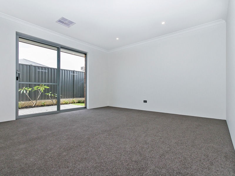 20 Flaxen Street, THE VALE, Aveley WA 6069