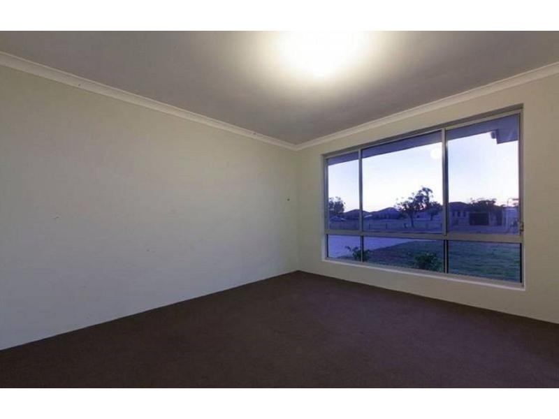 44 John Forrest Circuit, Bertram WA 6167