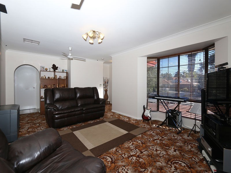 94 Maguire Avenue, Beechboro WA 6063
