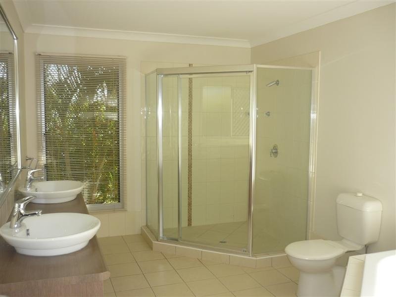 Coomera Waters QLD 4209