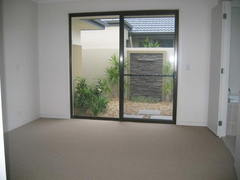 Hope Island QLD 4212