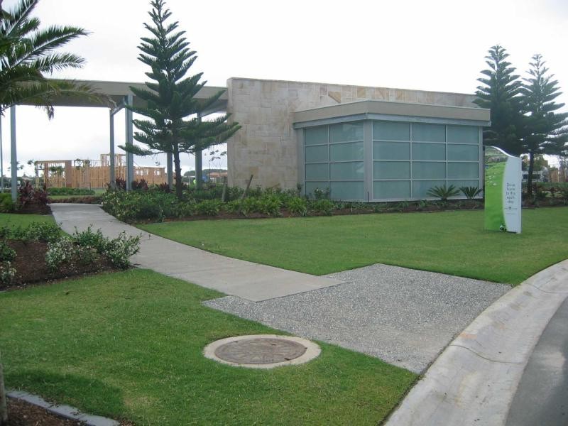 Hope Island QLD 4212