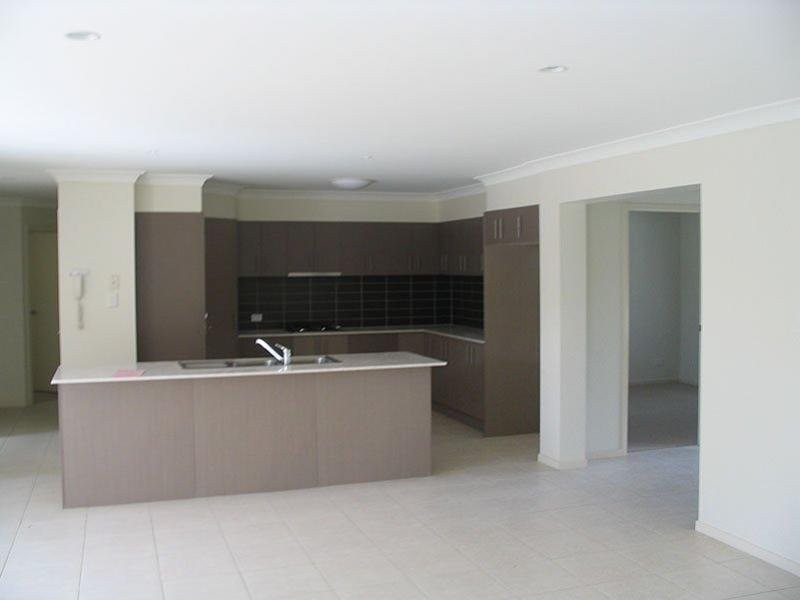 Coomera Waters QLD 4209