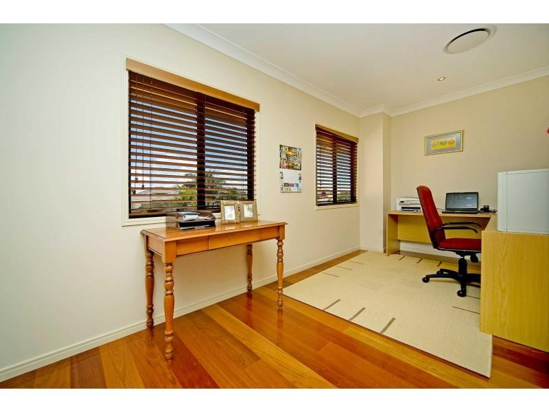 2138 Beaufort Way, Hope Island QLD 4212