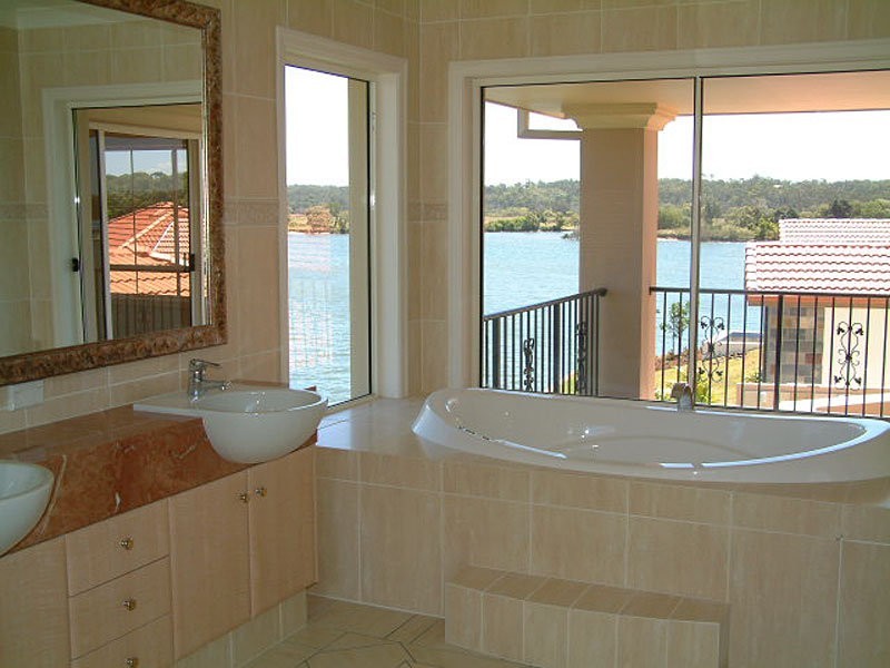 Hope Island QLD 4212