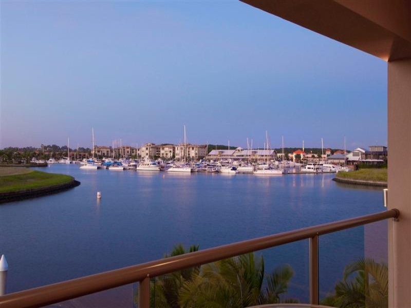 2210 Taromeo Court, Hope Island QLD 4212