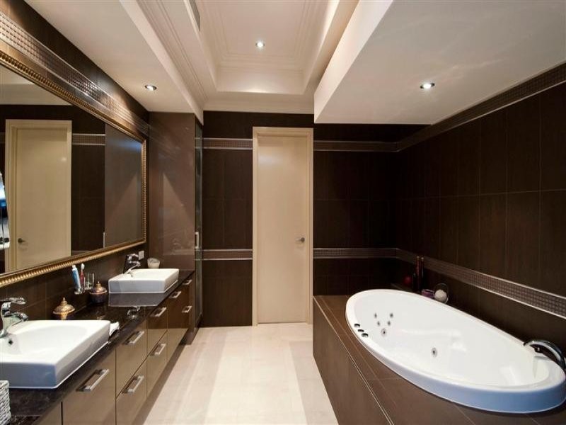 2210 Taromeo Court, Hope Island QLD 4212