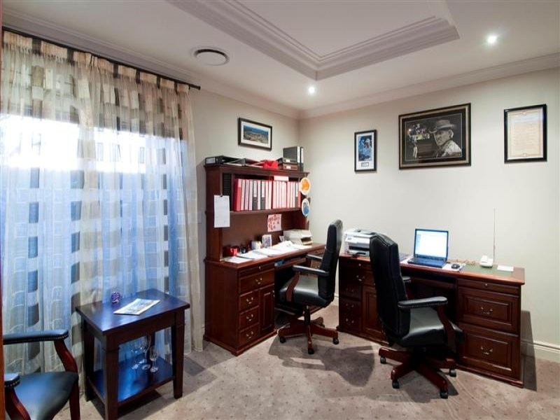 2210 Taromeo Court, Hope Island QLD 4212