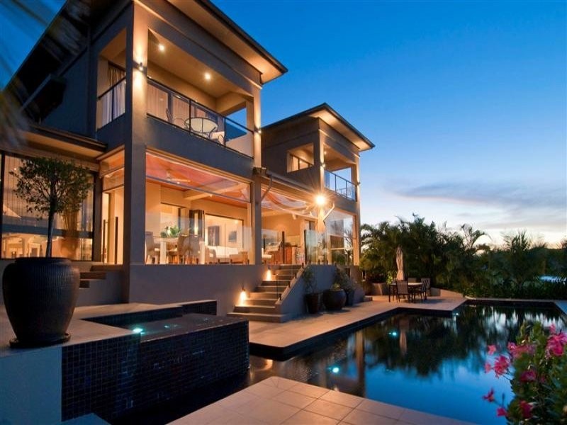 2210 Taromeo Court, Hope Island QLD 4212