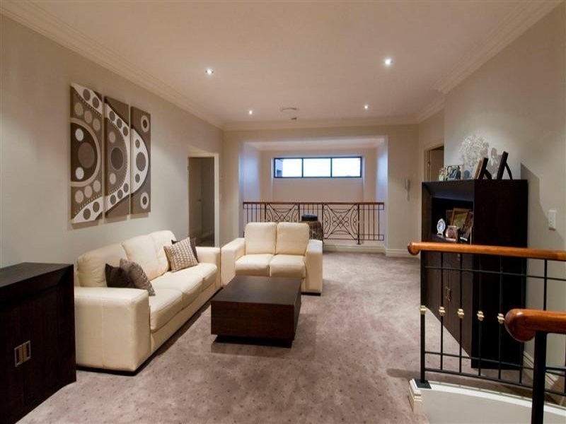 2210 Taromeo Court, Hope Island QLD 4212