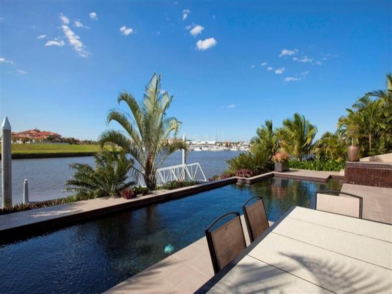 2210 Taromeo Court, Hope Island QLD 4212