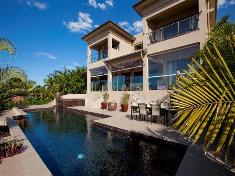 2210 Taromeo Court, Hope Island QLD 4212